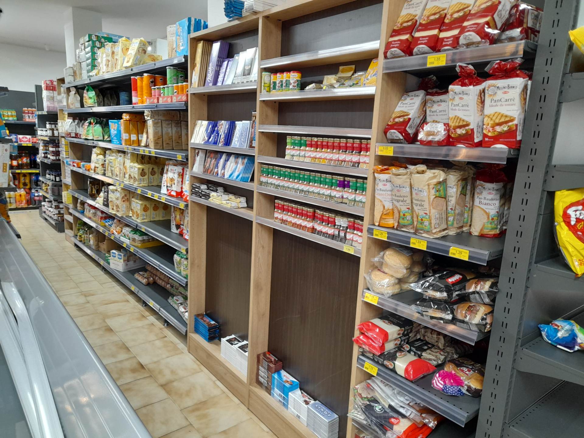 Magazine-TecnaArredamenti-Supermercato-G&T-5