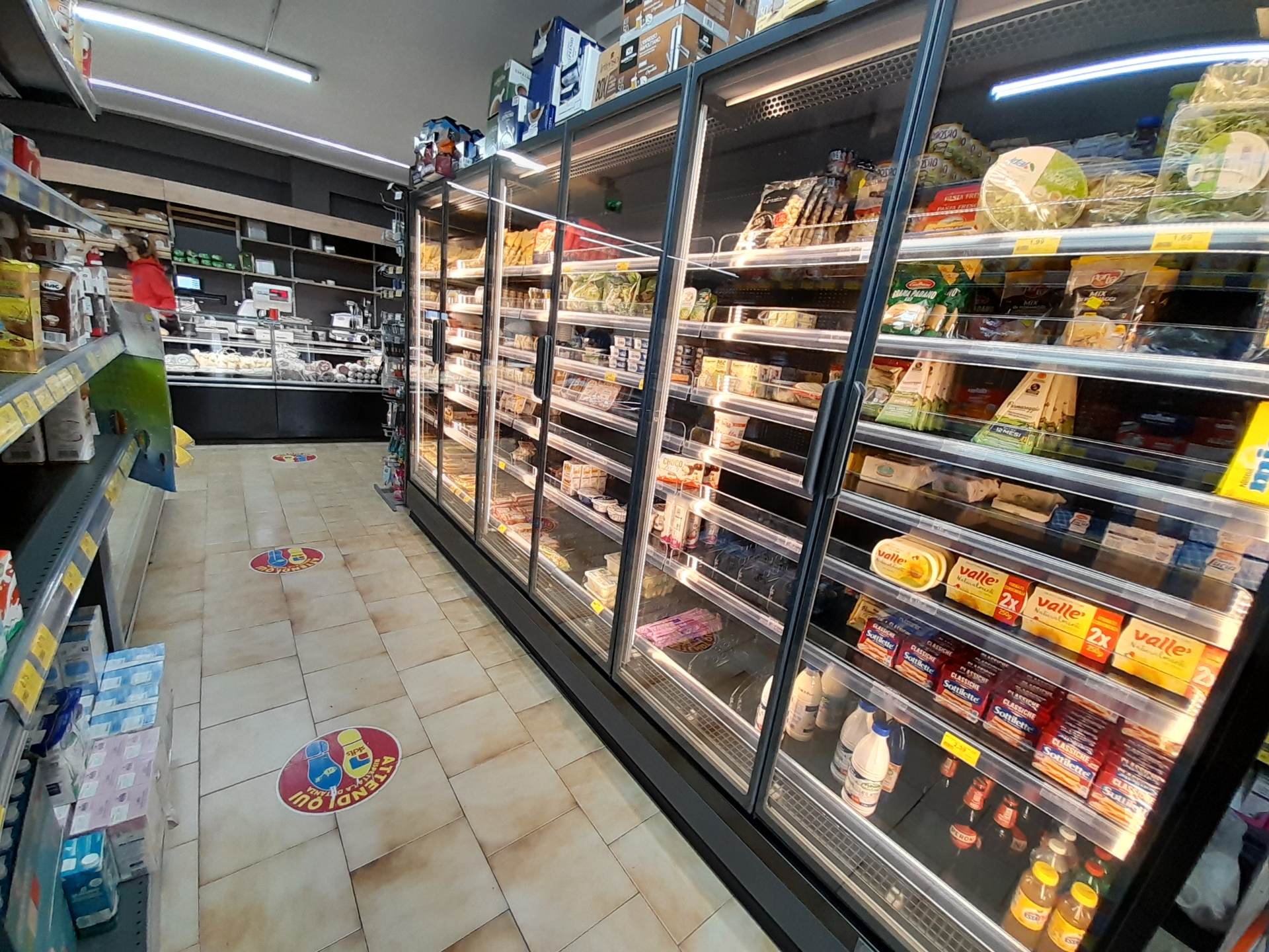 Magazine-TecnaArredamenti-Supermercato-G&T-6